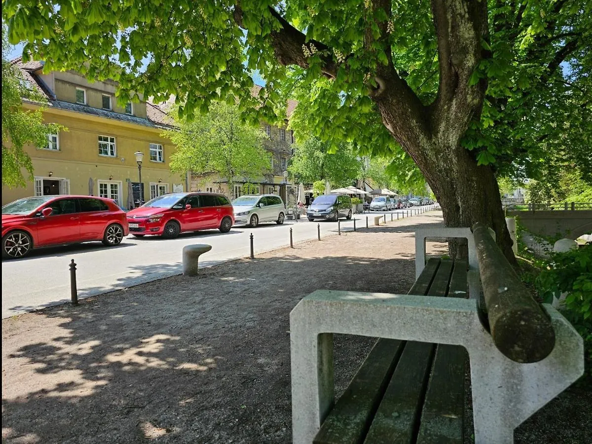 Cozy Nest Apartment Ljubljana
